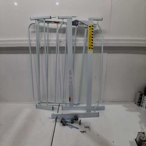 REGALO EASY STEP SAFETY GATE - 29"- 38.5" - WHITE (MODEL : 1160-DS) image 2