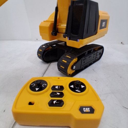 CAT MASSIVE MOVER REMOTE CONTROL RC STEEL EXCAVATOR - BLACK/YELLOW (MODEL: 1851476) image 2