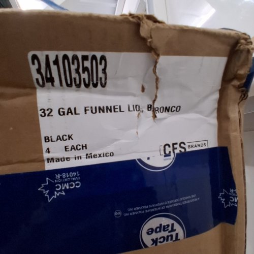 4PK CARLISLE BRONCO FUNNEL LID - FOR 32GAL BINS/CONTAINERS - BLACK (MODEL: 34103503) image 2