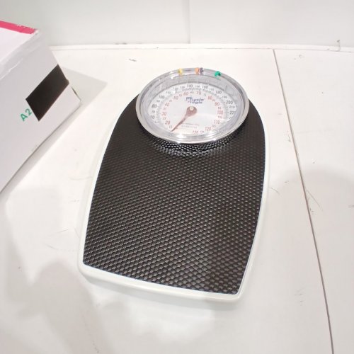 PHYSIO LOGIC PRO SERIES 300LB weight SCALE - BLACK/WHITE (model: 116-955) image 2