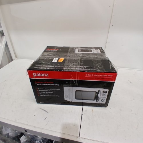 GALANZ RETRO STYLE COUNTERTOP MICROWAVE OVEN - 0.7CU.FT. - WHITE (MODEL: GLCMKZ07WER07) image 9