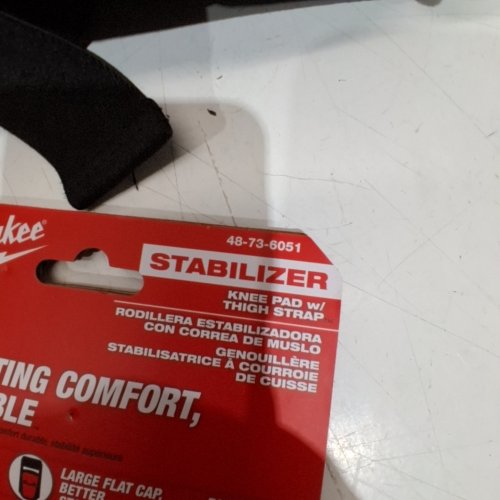 2PK MILWAUKEE STABILIZER KNEE PADS WITH THIGH STRAP - RED/BLACK (MODEL: 48-73-6051) image 2