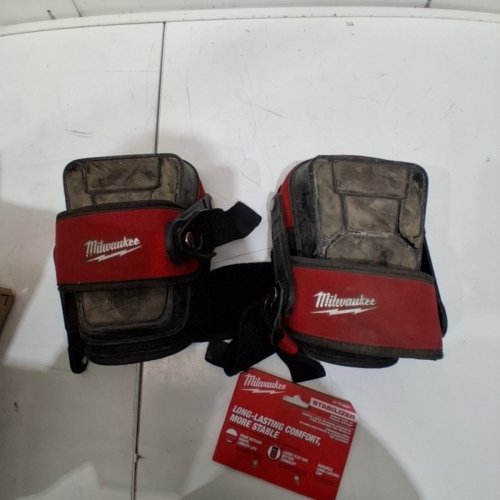 2PK MILWAUKEE STABILIZER KNEE PADS WITH THIGH STRAP - RED/BLACK (MODEL: 48-73-6051) image 3