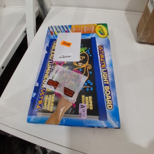 CRAYOLA ULTIMATE LIGHT BOARD DRAWING TABLET, 6 MARKERS (RED) image 4