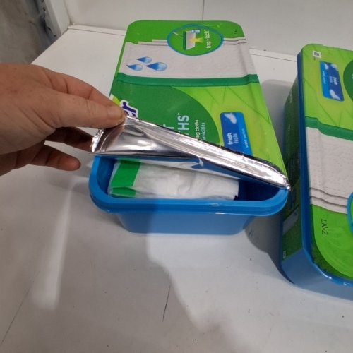 64PK SWIFFER SWEEPER WET MOPPING CLOTHS REFILLS - (MODEL: 3380446) image 3