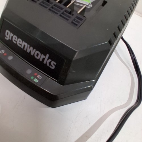 GREENWORKS 40V LITHIUM-ION BATTERY CHARGER - BLACK - (MODEL: 29692) image 4
