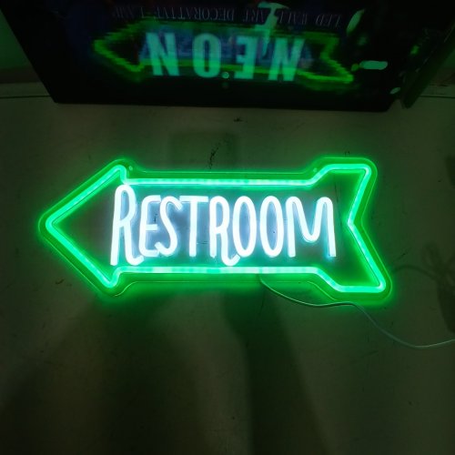 LED RESTROOM ARROW WALL SIGN - USB-POWERED - GREEN AND WHITE image 2