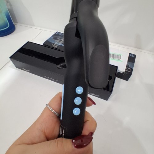 BIO IONIC 1.25" NANOIONIC CERAMIC PRO CURLING IRON (MODEL: LXT-CL-1.25) image 2