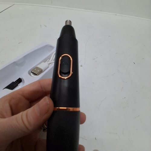 FEITA ELECTRIC CORDLESS RECHARGEABLE EAR AND NOSE HAIR TRIMMER - BLACK AND ROSE GOLD (MODEL: DM01-A) image 2