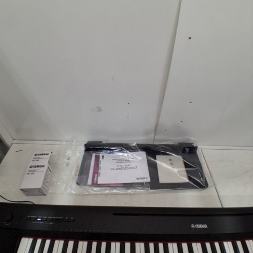 YAMAHA PIAGGERO LIGHTWEIGHT PIANO WITH 15 VOICES, 25 SONGS - BLACK (MODEL:NP-35) image 4