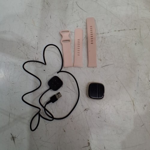 FITBIT VERSA 3 HEALTH & FITNESS SMARTWATCH - SMALL AND LARGE BANDS INCLUDED - PINK image 3