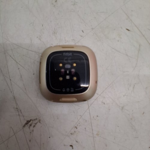 FITBIT VERSA 3 HEALTH & FITNESS SMARTWATCH - SMALL AND LARGE BANDS INCLUDED - PINK image 4