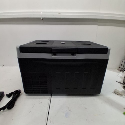 FRIGIDAIRE PORTABLE CONVERTIBLE COMPRESSOR REFRIGERATOR/FREEZER - 21 L / 22.2 QT - BLACK (MODEL: EFRCC210-BLACK) image 4