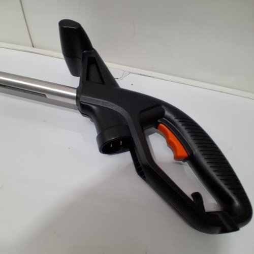 BLACK + DECKER CORDED STRING TRIMMER WITH AFS - 13" (MODEL: ST7700) image 4