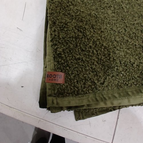 ROOTS HOME PLUSH BLANKET - 50" X 70" - GREEN (MODEL:2010800) image 4