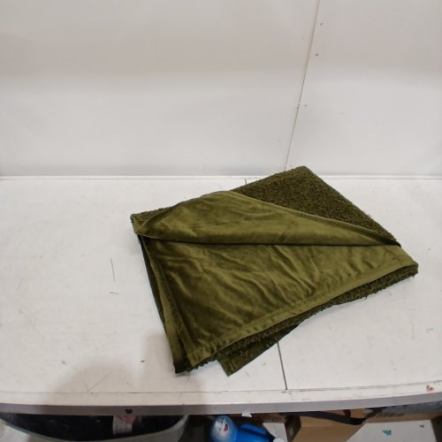 ROOTS HOME PLUSH BLANKET - 50" X 70" - GREEN (MODEL:2010800) image 5