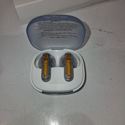 ONN MINI STICKS CLEAR AND WHITE WIRELESS BLUETOOTH EARBUDS WITH NOISE CANCELING - WHITE image 3