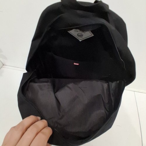 HERSCHEL SUPPLY CO. UNISEX-ADULT MID VOLUME HERITAGE BACKPACK - BLACK / TAN image 3