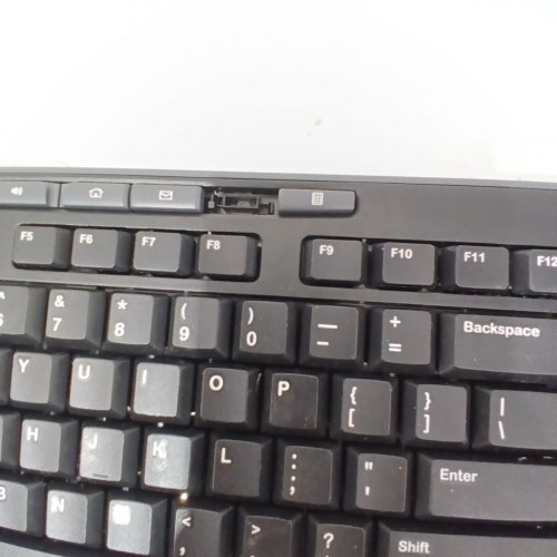 LOGITECH WIRELESS KEYBOARD AND MOUSE COMBO - 2.4 GHZ - BLACK (MODEL: MK270) image 5