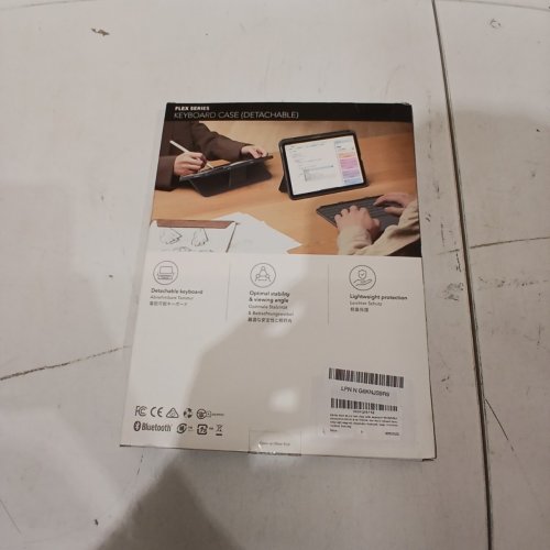 ESR DETACHABLE WIRELESS KEYBOARD CASE WITH TRACKPAD FOR IPAD AIR 11 - GREY (MODEL: 6B032) image 3