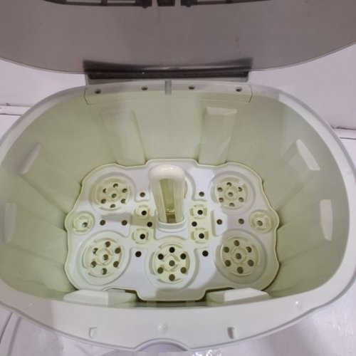 DR BROWNS NATURAL FLOW DELUXE BOTTLE STERILIZER ELECTRIC STEAM SYSTEM - STERILIZES 6 BOTTLES AT ONCE - WHITE (MODEL: AC045) image 5