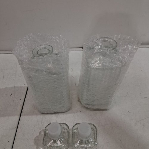 4PC GLASS DECANTER BOTTLES WITH STOPPERS - 1L - CLEAR image 2