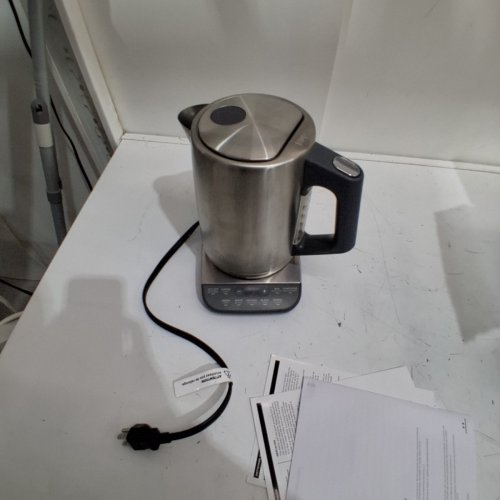 NINJA PRECISION TEMPERATURE ELECTRIC KETTLE - 7 CUP CAPACITY - BRUSHED STAINLESS STEEL (MODEL: KT200C) image 7