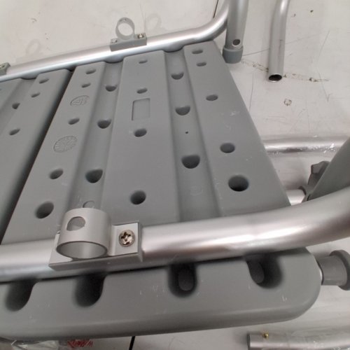 MEDLINE GUARDIAN BATHTUB TRANSFER BENCH WITH BACK SUPPORT & SUCTION FEET - 400LBS CAPACITY - GREY (MODEL: G3-100KBX1) image 4
