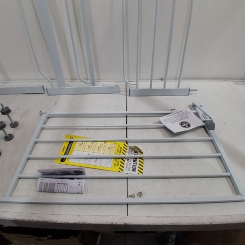 REGALO EASY STEP EXTRA WIDE BABY GATE - 30" X 29"-49" - WHITE (MODEL: 1164 EW DS) image 4