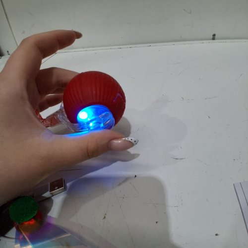 INTERACTIVE CAT TOY WITH MOTORIZED BALL AND STRING - RED (MODEL: P02) image 2