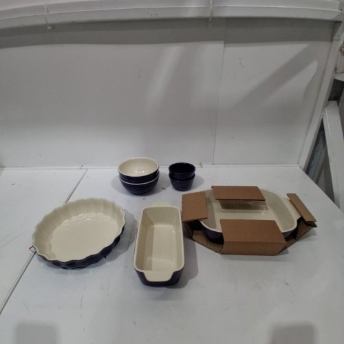 7PC HENCKELS CERAMIC BAKEWARE SET - 2 BOWLS/2 RAMEKINS/PIE DISH/LOAF PAN/RECTANGULAR DISH - BLUE/WHITE image 3