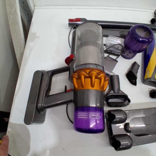DYSON V15 DETECT PLUS CORDLESS MULTI-PURPOSE VACUUM CLEANER WITH ATTACHMENTS - GREY (MODEL: SV47) image 6
