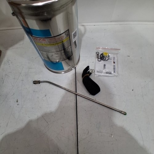 AUTO-PRESSURE SPRAYER WITH PRESSURE GAUGE AND REMOVABLE NOZZLE - 8 LITRES CAP - SILVER (MODEL: SWZ8-6) image 3