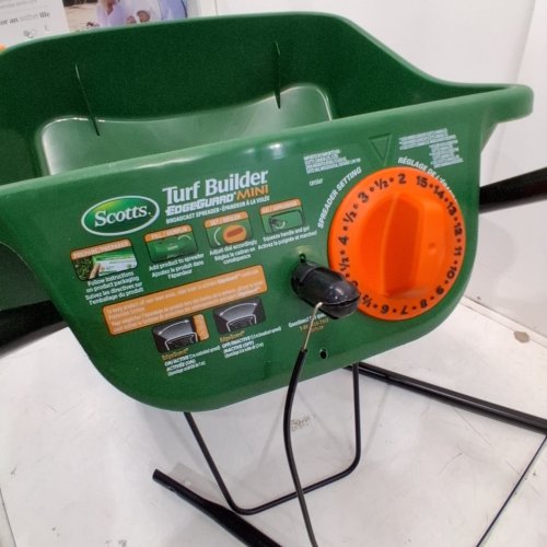 SCOTTS TURF BUILDER BROADCAST SPREADER WITH EDGE GUARD MINI, UP TO 5000 SQ.FT OF COVERAGE - (MODEL: 76121) image 2