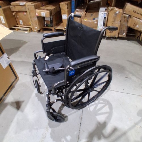 MEDLINE WHEEL CHAIR WITH FLIP-BACK ARMS AND SWING AWAY FOOTRESTS 20'' SEAT 300LB WEIGHT CAPACITY BLACK (MODEL:K1206N22S) image 3