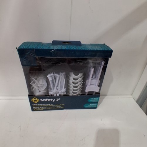 77PC SAFETY 1ST SAFEGUARD YOUR HOME KIT - DOOR KNOB COVERS/CABINET AND DRAWER LATCHES/CABINET SLIDING LOCK/PLUG PROTECTOR - WHITE - (MODEL: HS265) image 5
