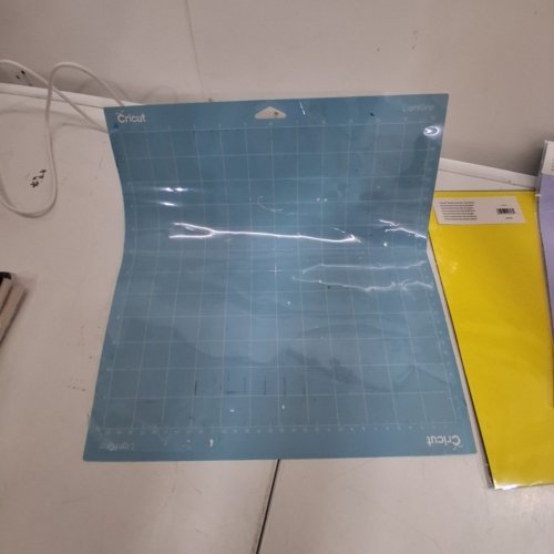 CRICUT MAKER 4 SMART VINYL PAPER CUTTING MACHINE + ESSENTIAL BUNDLE - WITH BLUETOOTH CONNECTIVITY, COMPATIBLE WITH IOS, ANDROID, WINDOWS & MAC - SEASHELL (MODEL: CXPL303B) image 11