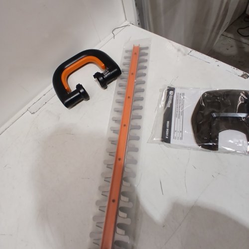 WORKX 20V LITHIUM CORDLESS 22" HEDGE TRIMMER *TOOL ONLY* (MODEL: WG261.9) image 3