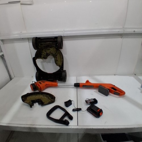 BLACK + DECKER 3-IN-1 CORDLESS LAWN MOWER/EDGER/STRING TRIMMER - 20V - BLACK/ORANGE - (MODEL:‎MTC220) image 3