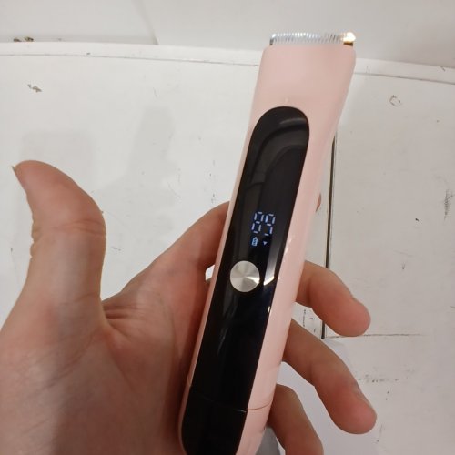 RECHARGEABLE DUAL HEAD SHAVER WITH TRIMMER LENGTH ATTACHMENT - PINK image 2