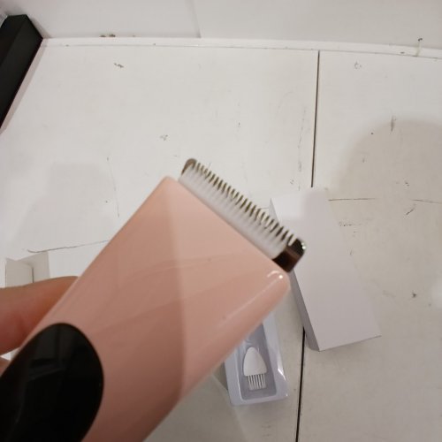 RECHARGEABLE DUAL HEAD SHAVER WITH TRIMMER LENGTH ATTACHMENT - PINK image 5
