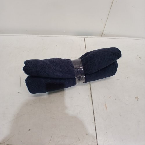 GLUCKSTEIN STUDIO STRIPED TOWEL - 35" X 70" - NAVY BLUE (ITEM: 1176688) image 4