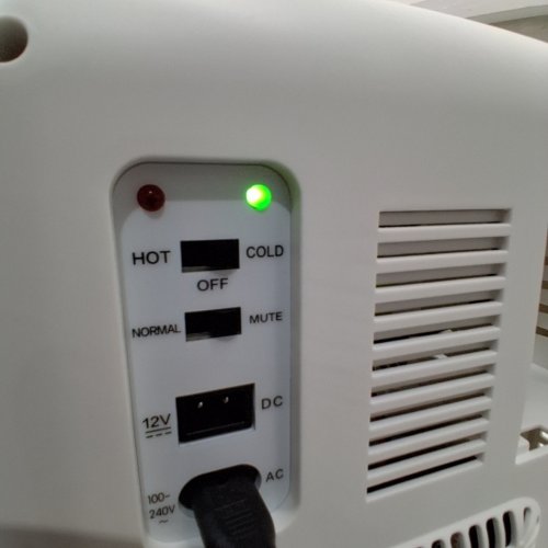 THERMOELECTRIC COOLER & WARMER - 100-240 V AC / 12 V DC; 50W COOLING, 45W HEATING AC; 45W COOLING, 40W HEATING DC - WHITE (MODEL: K20A) image 2