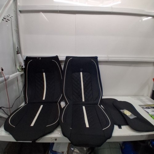 2PC TOMATOMAN UNIVERSAL WATERPROOF LEATHER FRONT SEAT COVERS COMPAYIBLE WITH TOYOTA TACOMA 2005-2026 - BLACK/WHITE image 3