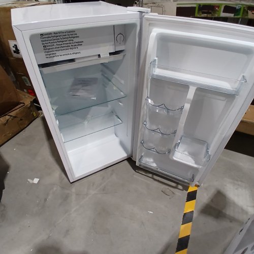 HAMILTON BEACH 3.3CUFT COMPACT REFRIGERATOR - WHITE - (MODEL: HBR33MWEE02) image 4