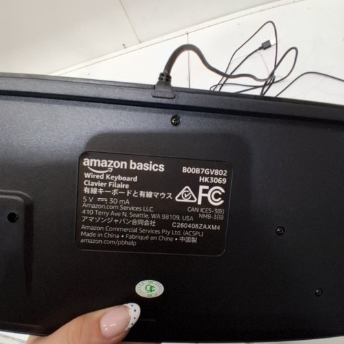 2PC AMAZON BASICS WIRED KEYBOARD AND MOUSE SET - BLACK (MODEL: HK3069) image 3
