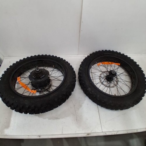 2PC HIKEEP FRONT & BACK WHEEL ASSEMBLY REPLACEMENT FOR K6 S ELECTRIC DIRTBIKE - 20" X 4" - BLACK image 3