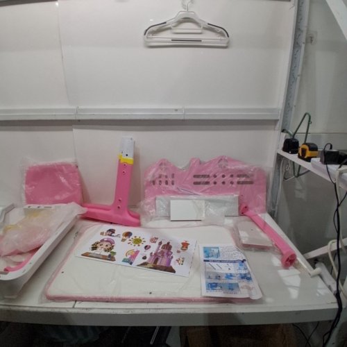 KID'S ADJUSTABLE HEIGHT STUDY DESK - PINK/WHITE image 4