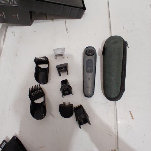 BRAUN ALL-IN-ONE STYLE KIT - 8-IN-1 TRIMMER KIT AND HAIR CLIPPER SET WITH ULTRA SHARP BLADE AND 40 LENGTH SETTINGS - GREY/BLACK (MODEL: AIO5471) image 4