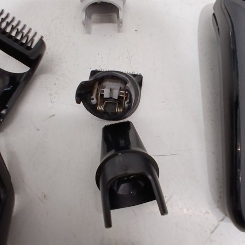 BRAUN ALL-IN-ONE STYLE KIT - 8-IN-1 TRIMMER KIT AND HAIR CLIPPER SET WITH ULTRA SHARP BLADE AND 40 LENGTH SETTINGS - GREY/BLACK (MODEL: AIO5471) image 5